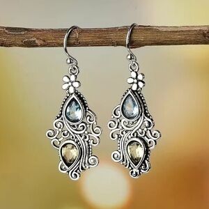 Vintage Silver Floral Gemstone Dangle Boho Earrings Nwt